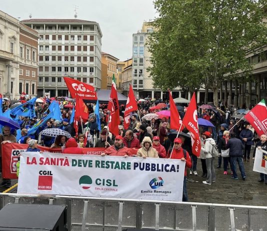 In mille al corteo del 1 Maggio. Edizione dedicata alla Costituzione Italiana