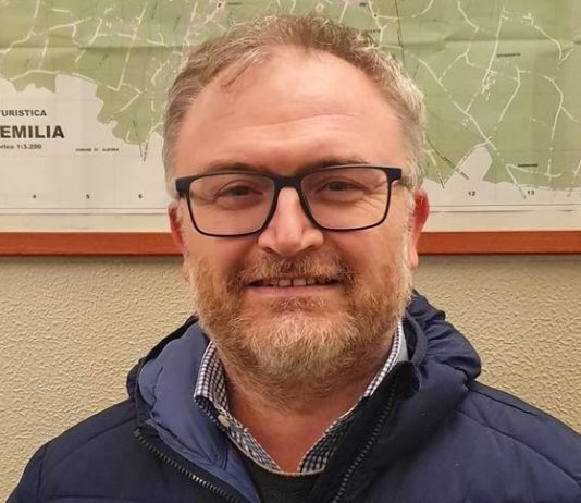 Gazza (PD): “Troppi falsi civici nei piccoli Comuni reggiani antepongono gli interessi di Meloni, Salvini, Santanché e Delmastro al bene dei cittadini”