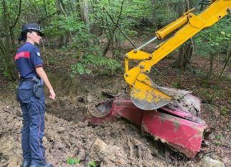 Trovata un’auto sotto terra a Vetto: identificato e sanzionato il trasgressore