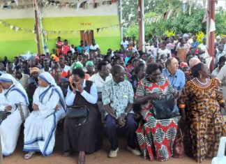 L’entusiasmo del reggiano Padre Marco Canovi dall’Uganda: “Apeitolim è finalmente parrocchia!”