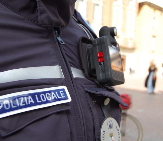 Polizia locale Reggio Emilia: da inizio anno oltre 130 automobilisti rintracciati e denunciati dopo la fuga dall’incidente. Per 18 è anche omissione di soccorso