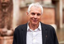 Il ringraziamento del Sindaco Massari a Don Dossetti per i 43 anni di presidenza del Ceis