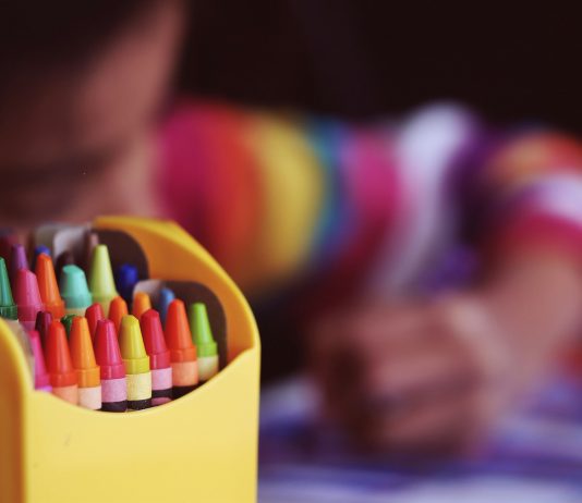 Caldo nelle scuole reggiane, Fp Cgil rilancia l’allarme: “Temperature fino a 36°, serve climatizzazione di nidi e scuole d’infanzia”