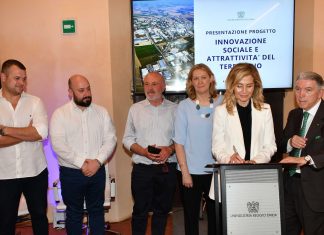 Siglato il protocollo d’intesa tra Unindustria Reggio Emilia, 12 comuni della Bassa e realtà del terzo settore