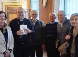Con il libro su monsignor Landini raccolte offerte per la carità del vescovo Morandi