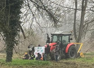 “La mia adesione al sit-in che ha bloccato il trattore a Bosco Ospizio. L’obbedienza non è più una virtù…”. Di Ugo Pellini