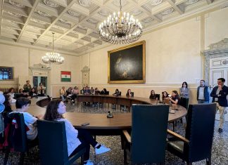 Guastalla, ricevuti in municipio gli studenti che hanno partecipato al viaggio studio nel paese gemello Forcalquier