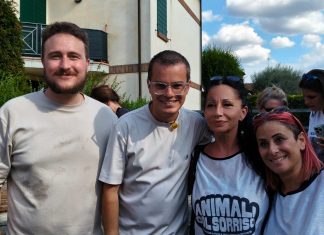 “Animali col Sorriso”: raccolta fondi per un rifugio e un camper dedicati al salvataggio di animali in pericolo