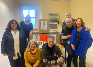 Grazie ai Lions di Castelnovo Monti donato materiale scolastico alle famiglie bisognose