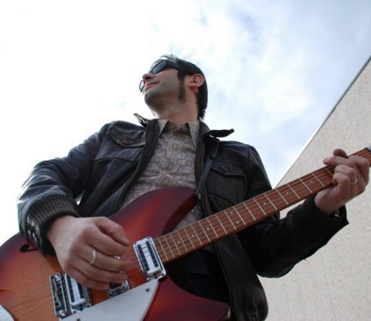 Buon compleanno, Republic: il Pub festeggia il compleanno con il live british di Giampaolo Corradini