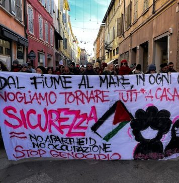 L’Assemblea Reggiana per la Palestina al corteo contro la violenza sulle donne: “Noi, come soggettività decoloniale”