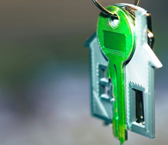 “Reggio hub”, accordo innovativo tra Comune e Acer Reggio Emilia per facilitare l’inserimento abitativo di giovani talenti