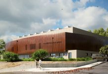 Castelnovo Monti: tutto il consiglio comunale ha visitato il cantiere del nuovo Palazzetto dello sport