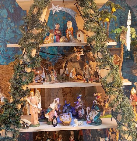 La bellezza e il valore del presepe (Giuseppe Adriano Rossi)