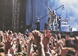 La Giunta di Reggio Emilia sul concerto di Kanye West al campovolo: “Profonda distanza tra la città e l’artista”