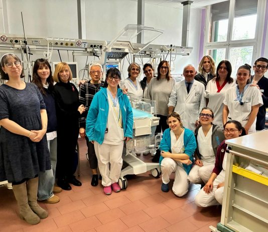 Donazione Progetto Pulcino: incubatrice Baby Leo TN 500 per il Reparto di Neonatologia e TIN dell’Arcispedale Santa Maria Nuova