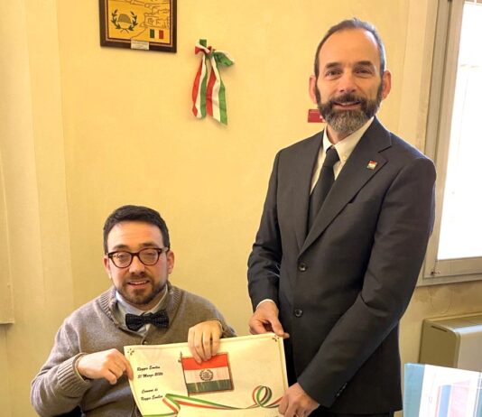 Progetto Grazie: pergamena a Giorgio Ambrosetti che con grande forza d’animo supera la disabilità e si mette al servizio degli altri