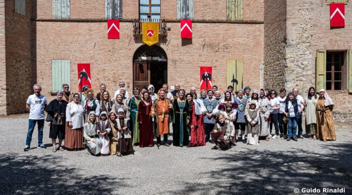Arceto, successo per il “Viaggio nel Tempo”: oltre 800 presenze e borgo preso d’assalto