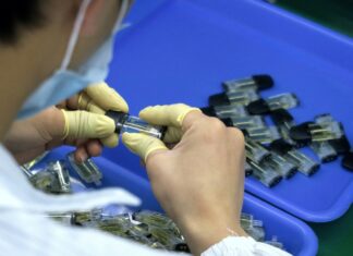 Indagine congiunturale Confindustria Reggio Emilia, manifattura reggiana in lieve recupero nel primo trimestre 2026