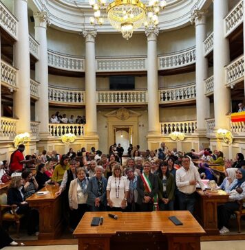 Mamme a scuola: 120 donne con background internazionale fra i banchi per imparare l’italiano. In Sala Tricolore le loro testimonianze