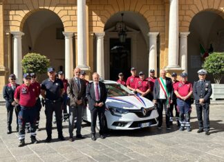 Sicurezza urbana, il sindaco alla presentazione del nuovo mezzo operativo dell’ANPS di Reggio Emilia