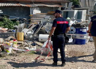 Traffico illecito di rifiuti tra Parma e Reggio Emilia: 20 indagati, sequestrati quattro siti abusivi e sei autocarri