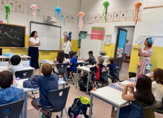 Primo giorno di scuola a Guastalla: l’amministrazione comunale in visita negli istituti del territorio per l’augurio di buon anno scolastico