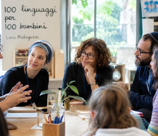 “Benvenuti educatori di scuole ebraiche a Reggio Emilia: il dialogo non si cancella, si pratica”. Di Marina Bortolani